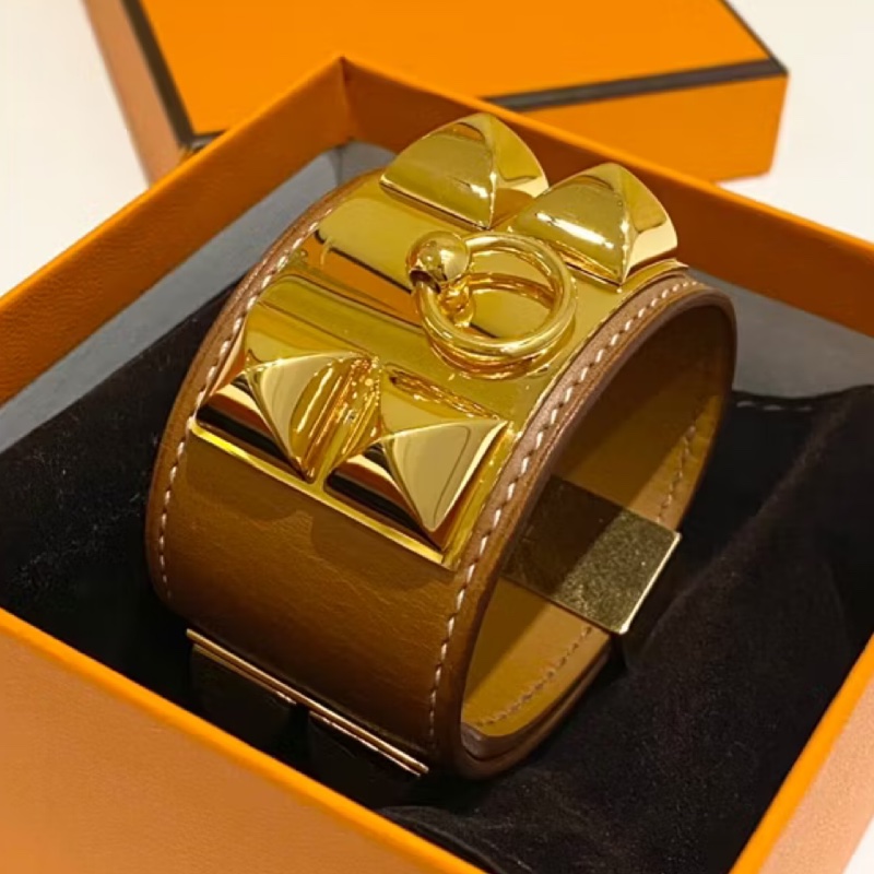 Hermes愛馬仕 cdc 焦糖金扣 手環S-2