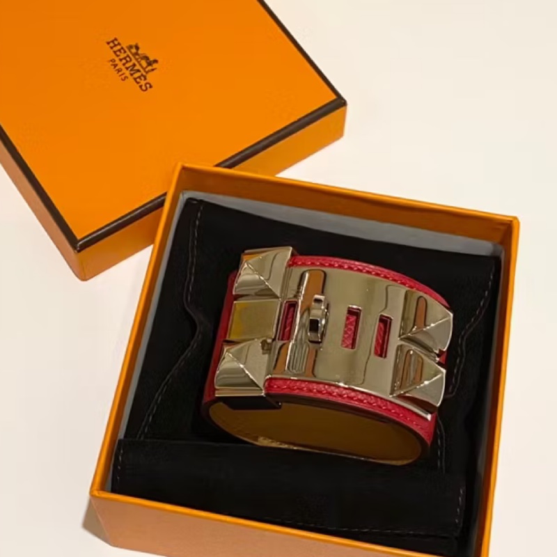 Hermes愛馬仕 cdc 紅色銀扣手環S-1