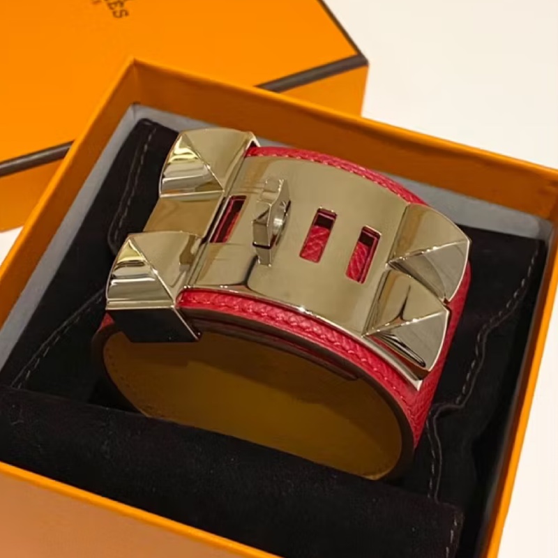 Hermes愛馬仕 cdc 紅色銀扣手環S-5