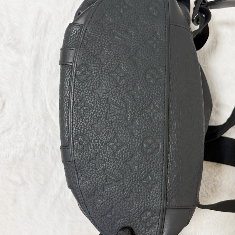 Louis Vuitton Christopher PM 壓紋牛皮背包-7