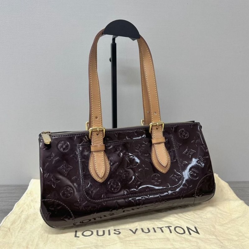 LV 漆皮手提肩背三角包32*16*13 98新配件塵袋-3