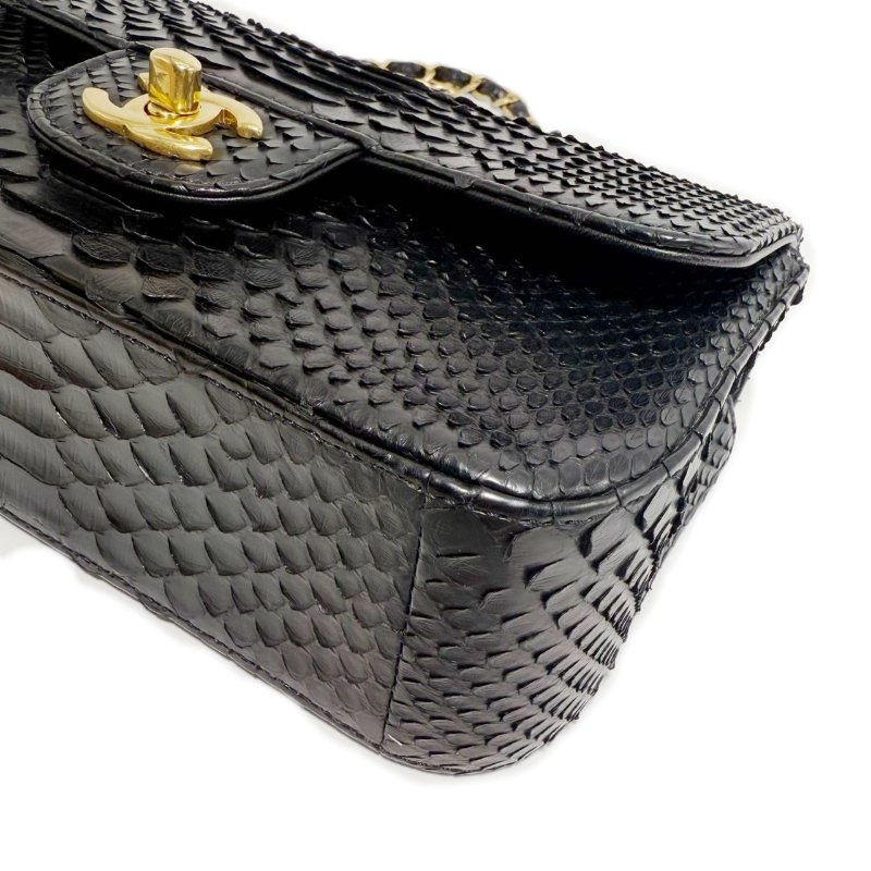 [ 2937］ Chanel 香奈兒 CF 黑金色 斜挎包 (蛇皮) 大mini-8