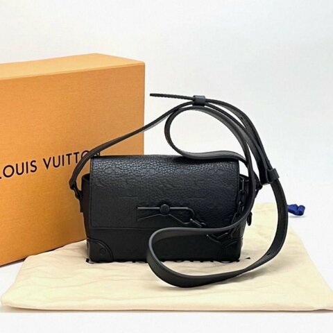 LV 黑色壓紋 steamer肩背斜背盒子包 芯片款 18*13*6 98新配件盒子塵袋