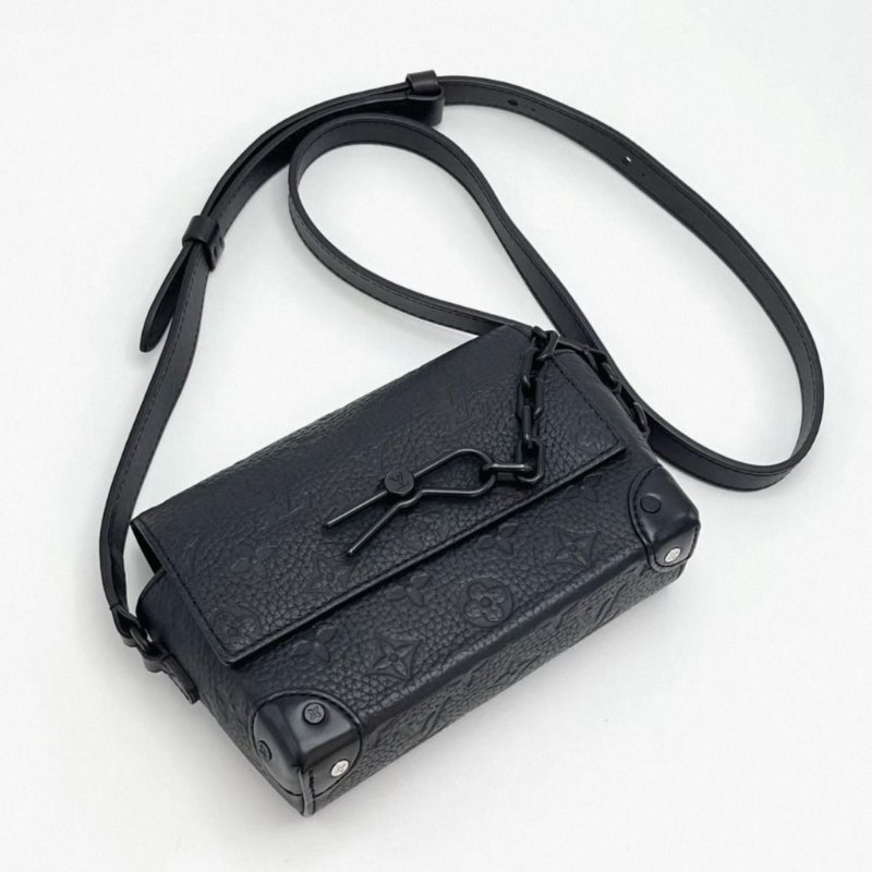 LV 黑色壓紋 steamer肩背斜背盒子包 芯片款 18*13*6 98新配件盒子塵袋-1