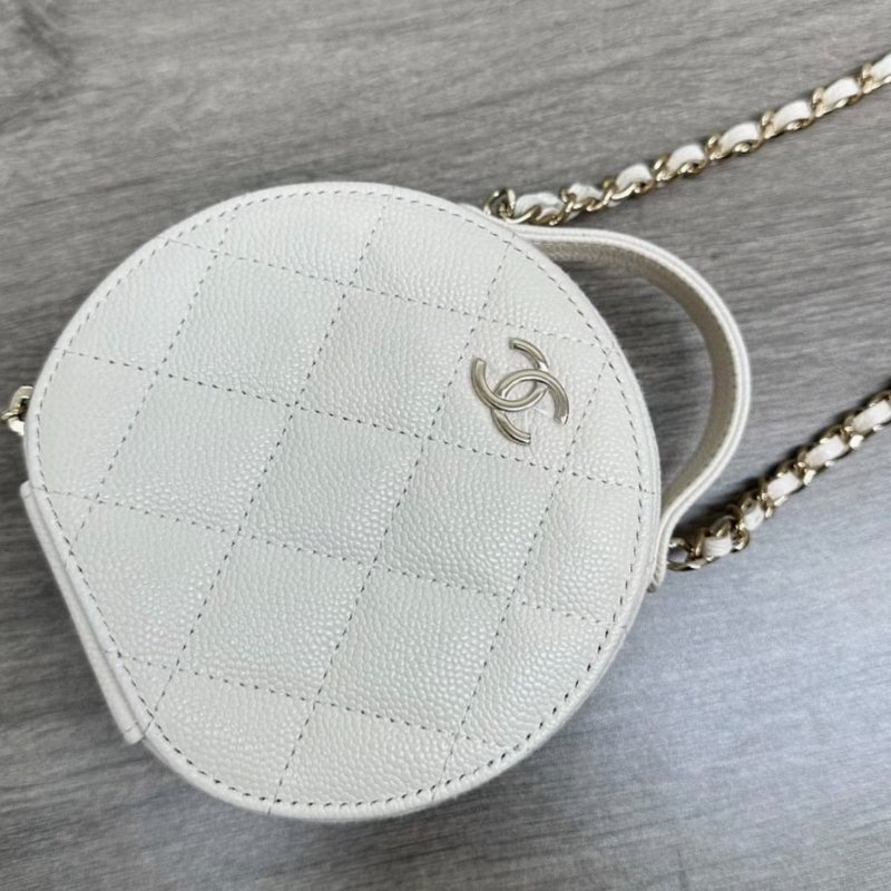CHANEL 白色金扣荔枝牛皮手提肩背斜背圓餅包 12*11*5 99新配件塵袋保卡-1