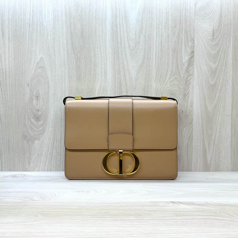 DIOR奶茶色滑面牛皮金釦蒙田30 Montaigne/M9234UHEL-0
