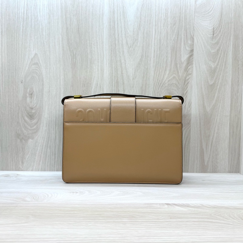 DIOR奶茶色滑面牛皮金釦蒙田30 Montaigne/M9234UHEL-1