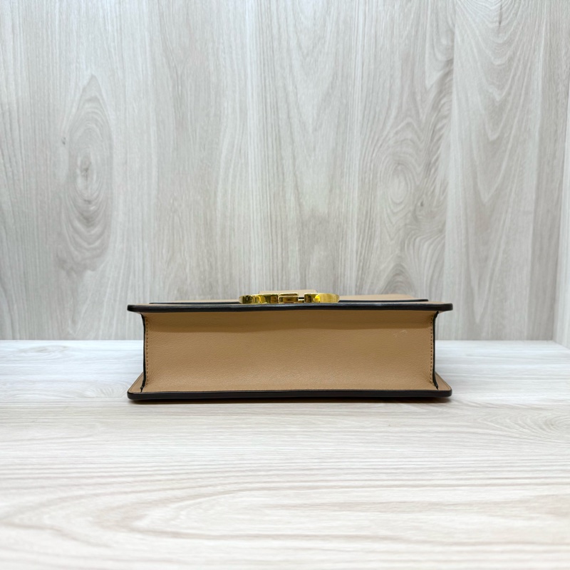 DIOR奶茶色滑面牛皮金釦蒙田30 Montaigne/M9234UHEL-5