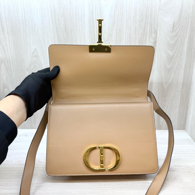 DIOR奶茶色滑面牛皮金釦蒙田30 Montaigne/M9234UHEL-8