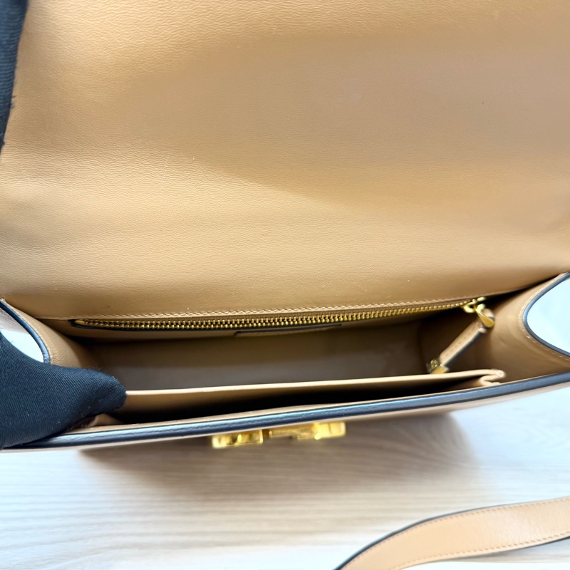 DIOR奶茶色滑面牛皮金釦蒙田30 Montaigne/M9234UHEL-10