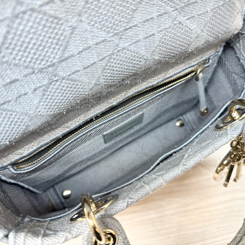 Dior灰色刺繡中號黛妃包M0565-7
