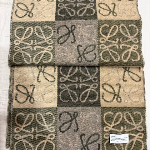 Loewe 羊毛和喀什米爾格子圍巾 2022年限定顏色