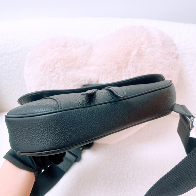 Dior saddle 黑色馬鞍包 ERL 聯乘-2