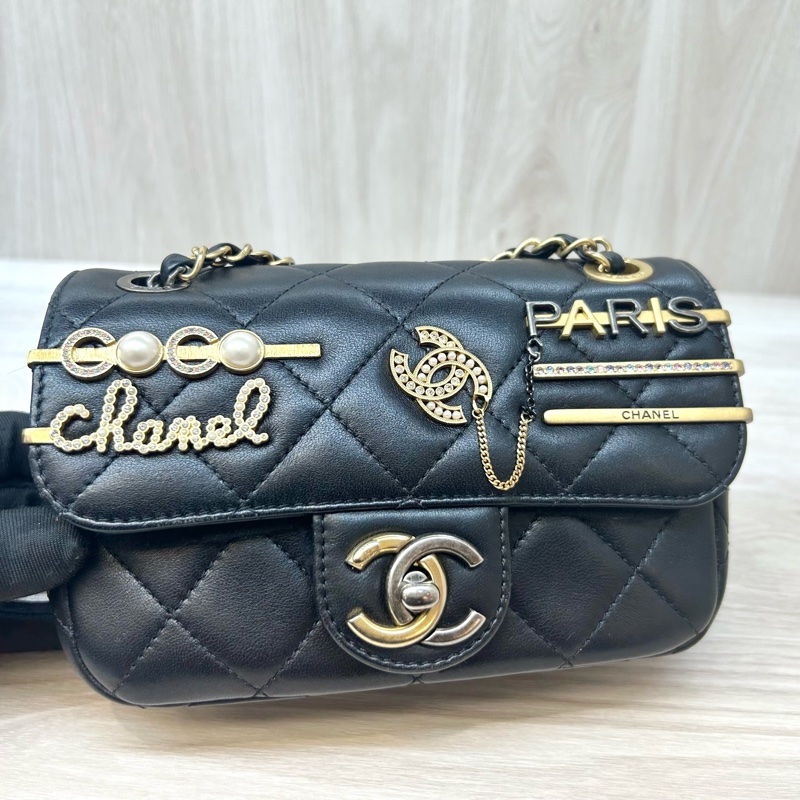 Chanel黑羊皮logo徽章髮夾造型MINI COCO-7