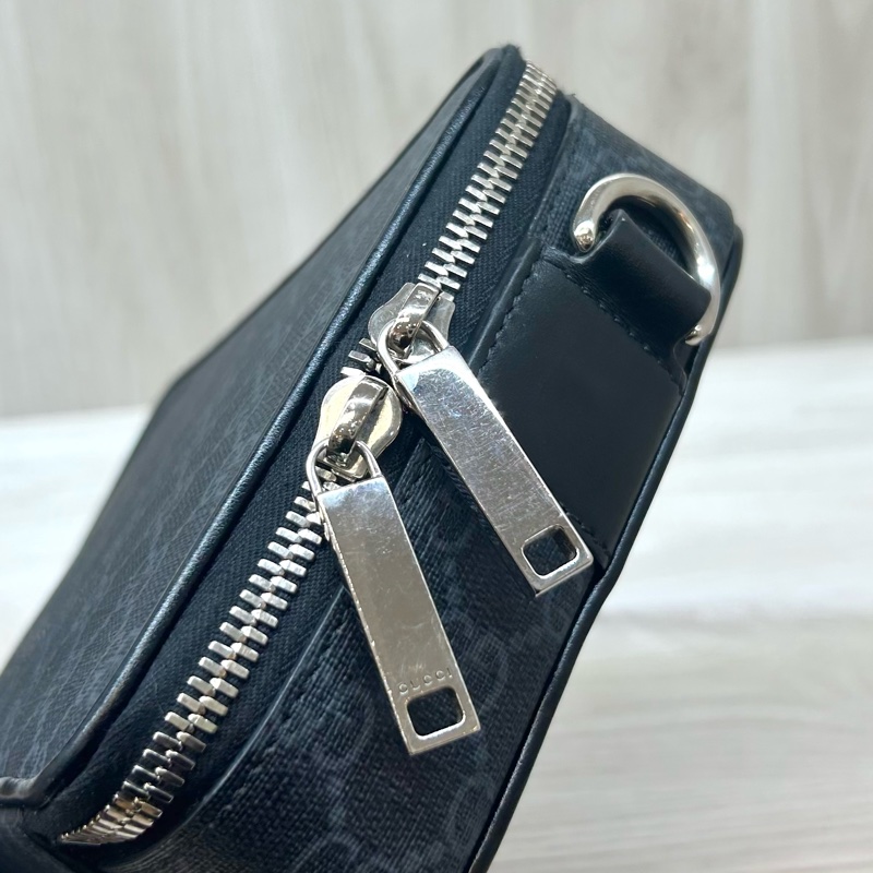 Gucci黑灰老花斜背包792456-13