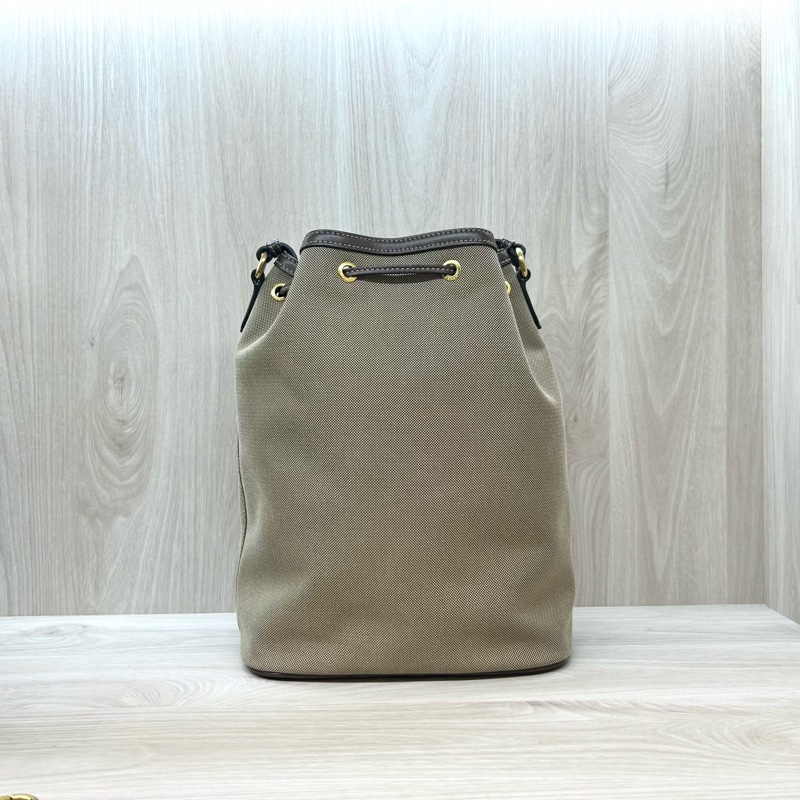 PRADA卡其色布面深咖水桶包1BH097-1