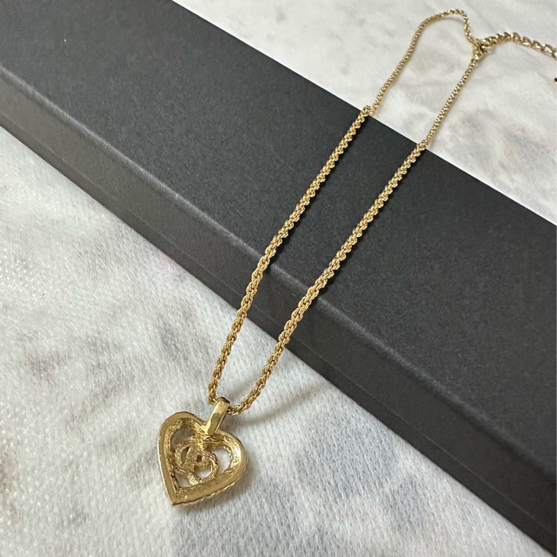 Christian Dior 愛心水鑽CD項鍊 極美✨-2