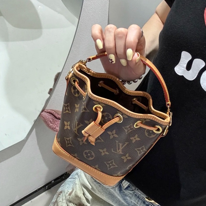 小可愛來襲😍99新Lv老花noe bb迷你抽繩小水桶包斜挎單肩包-0