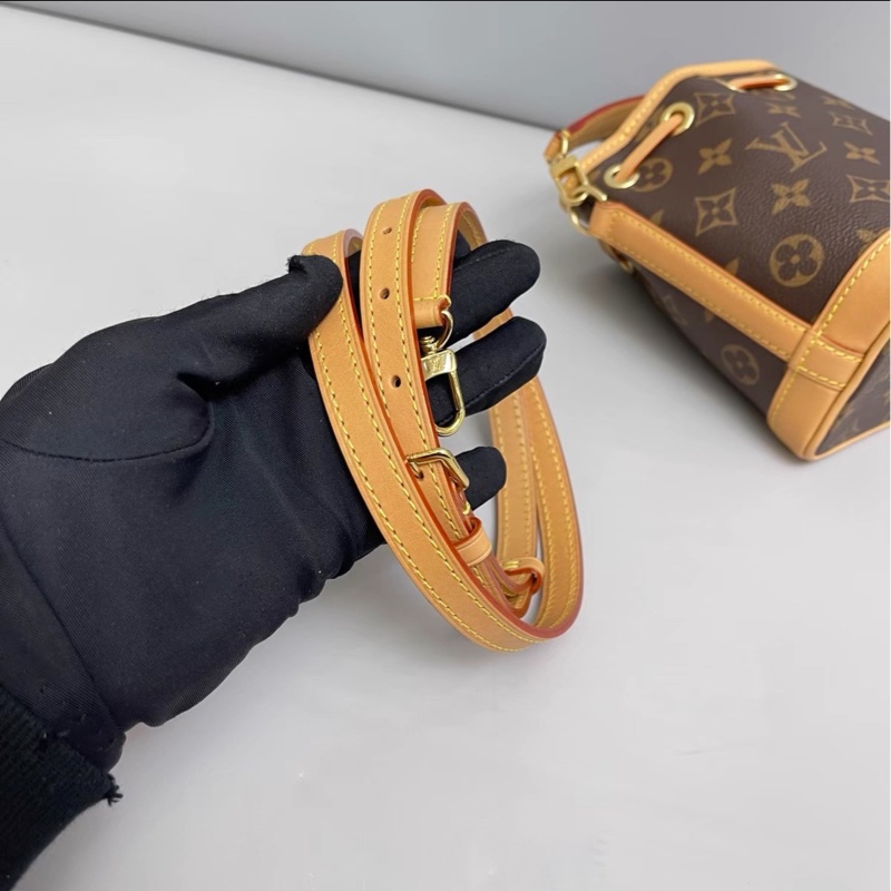 小可愛來襲😍99新Lv老花noe bb迷你抽繩小水桶包斜挎單肩包-16