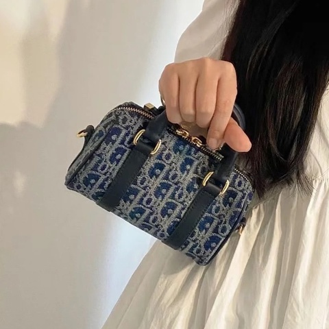 精緻千金款👑絕美極新🆕Dior迪奧老花groove迷你單寧枕頭包保齡球包斜挎手提包