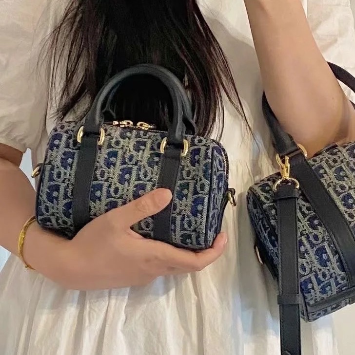 精緻千金款👑絕美極新🆕Dior迪奧老花groove迷你單寧枕頭包保齡球包斜挎手提包-7