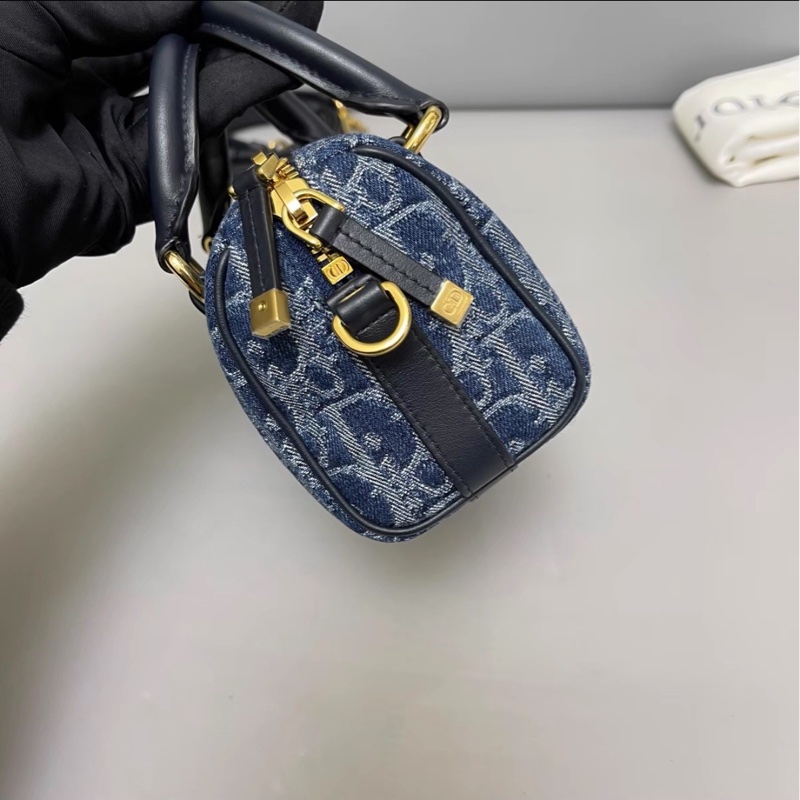 精緻千金款👑絕美極新🆕Dior迪奧老花groove迷你單寧枕頭包保齡球包斜挎手提包-10