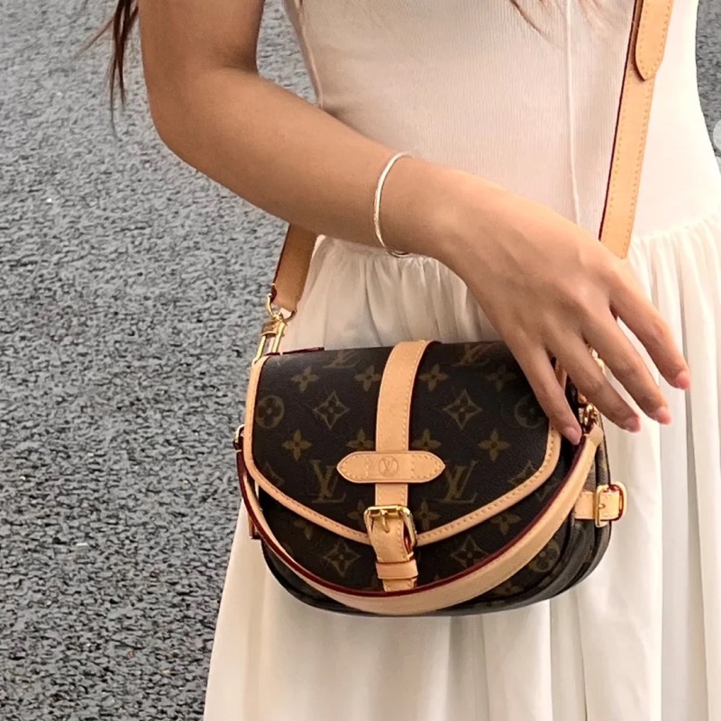 百搭高級款😻99新🈶購證💥Lv老花雙子星bb手提包斜挎單肩包-4