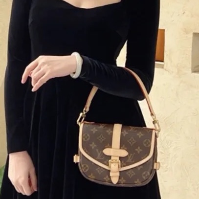 百搭高級款😻99新🈶購證💥Lv老花雙子星bb手提包斜挎單肩包-8