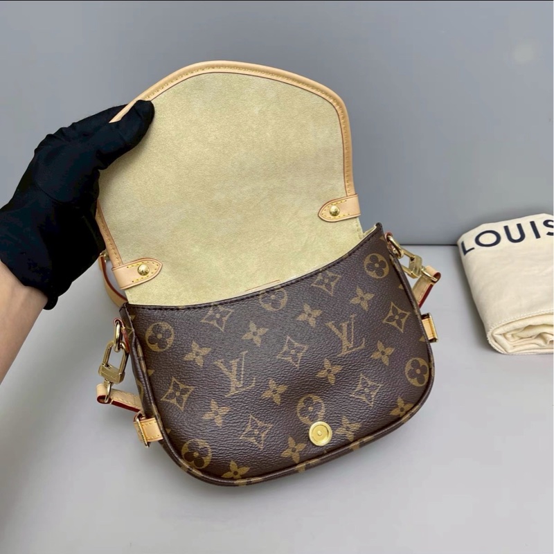 百搭高級款😻99新🈶購證💥Lv老花雙子星bb手提包斜挎單肩包-18