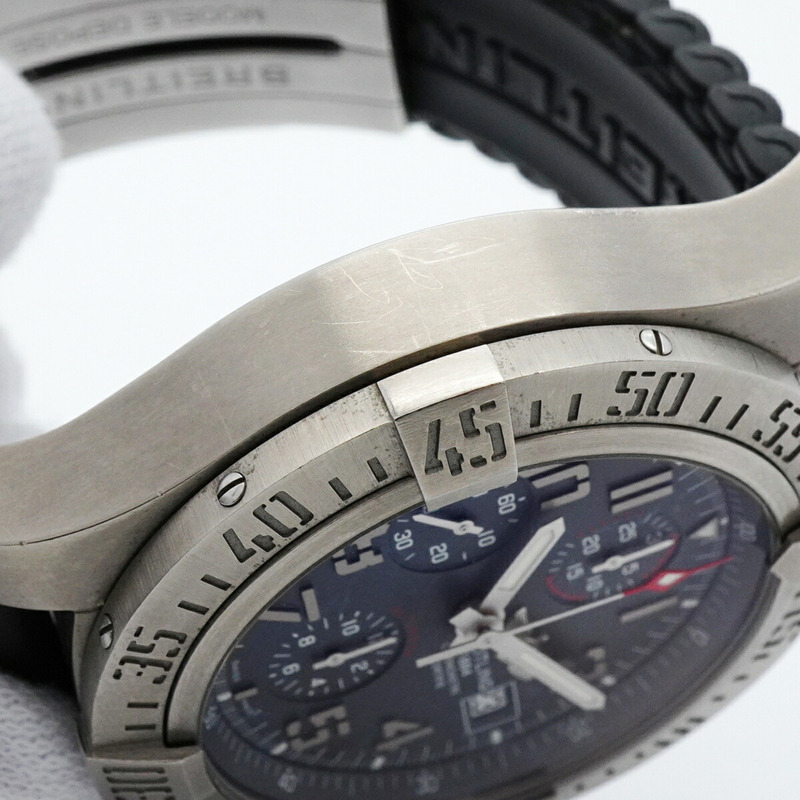 百年靈復仇者E13383海軍藍錶盤男士腕錶-6