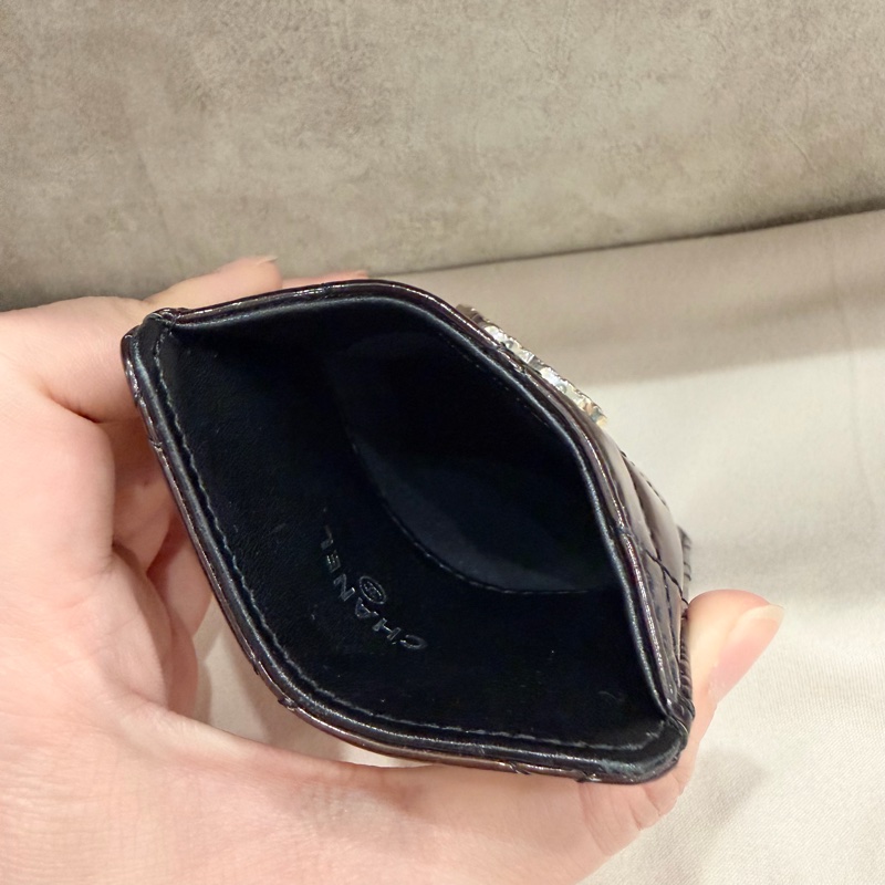 Chanel 香奈兒 超美大logo 漆皮直式卡夾 咖-3