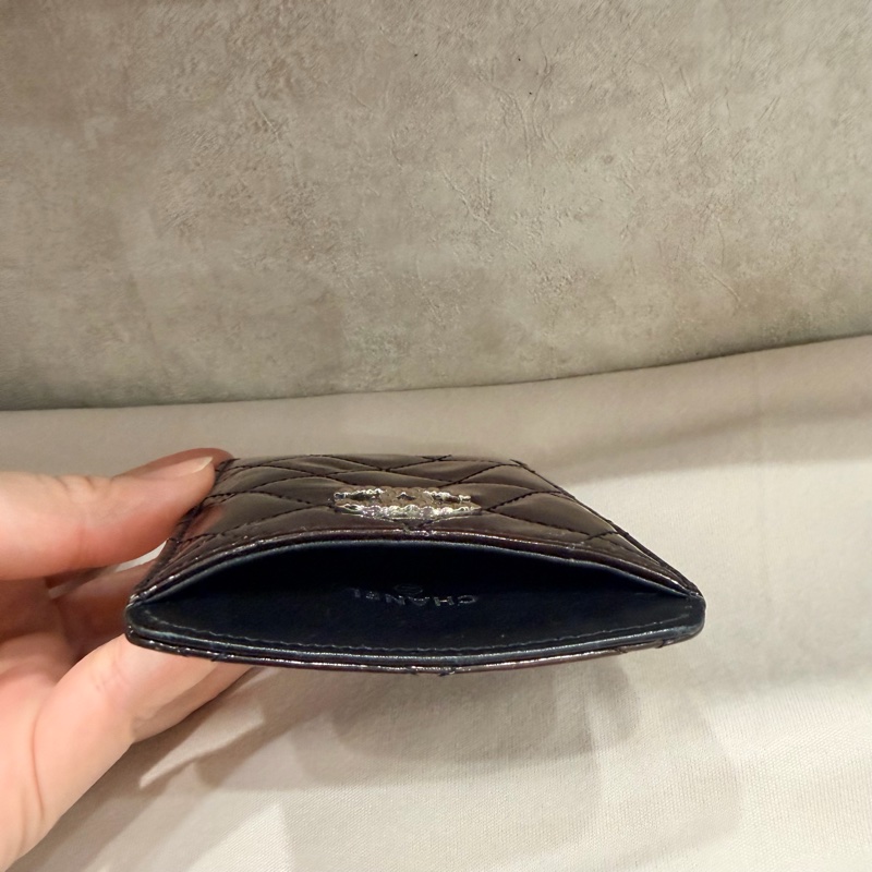 Chanel 香奈兒 超美大logo 漆皮直式卡夾 咖-5