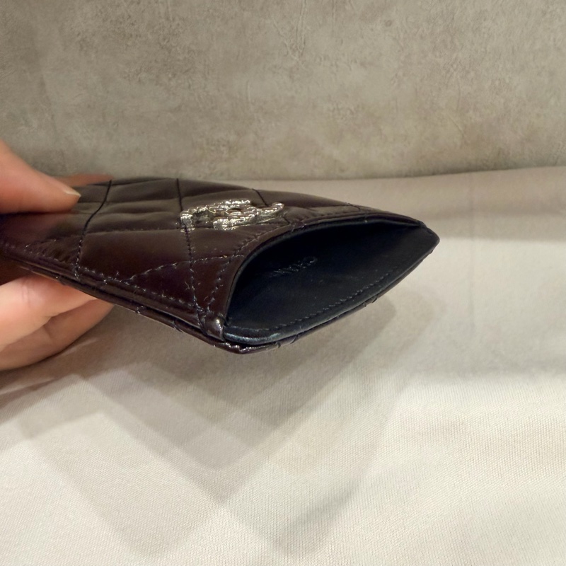 Chanel 香奈兒 超美大logo 漆皮直式卡夾 咖-10