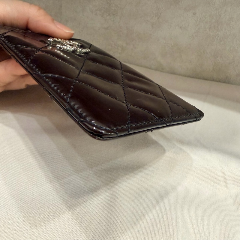 Chanel 香奈兒 超美大logo 漆皮直式卡夾 咖-12