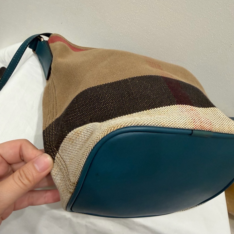 Burberry 經典格紋帆布拼皮革 子母小水桶包-25