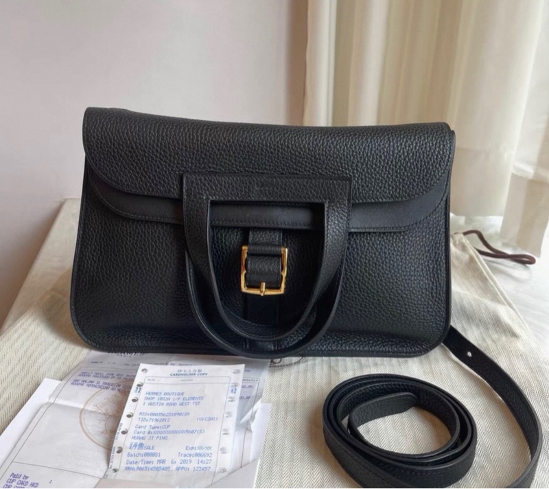 有購証🩷 愛馬仕Hermes Halzan31黑金 C刻，很新，有塵袋-0