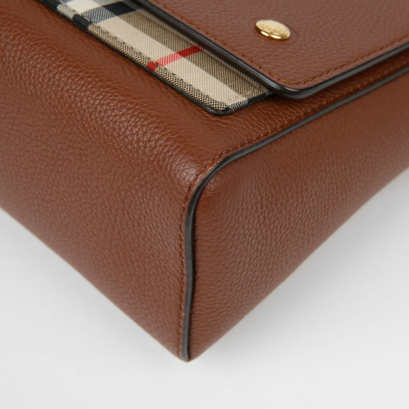 BURBERRY 復古格紋皮革Note斜背包 8021111-6