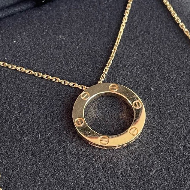 Cartier LOVE 系列｜18K 黃金大圓餅項鍊-4