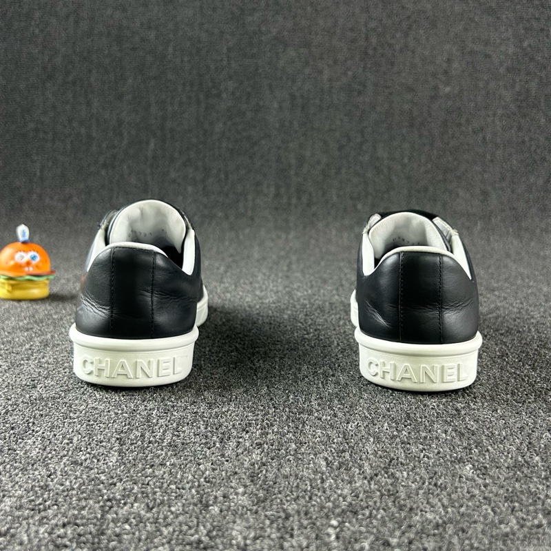 97新：Chanel香奈兒黑色板鞋 尺碼：37 整體成色不錯 黑色簡約大氣 羊皮舒適-4