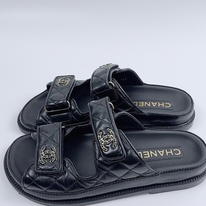 Chanel/香奈兒  香奈兒魔術貼涼鞋 尺碼36-5