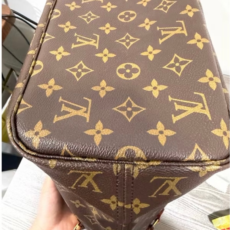 LOUIS VUITTON托特包-2