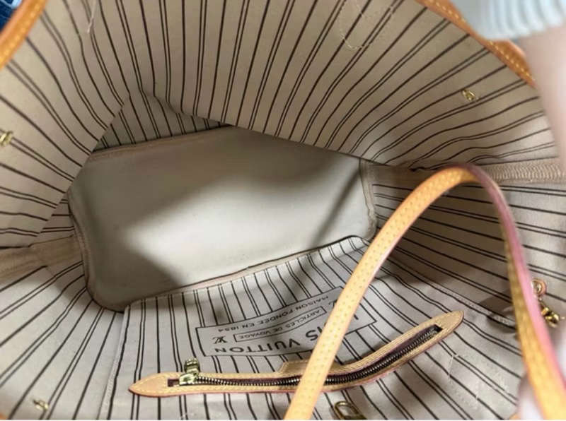 LOUIS VUITTON托特包-6