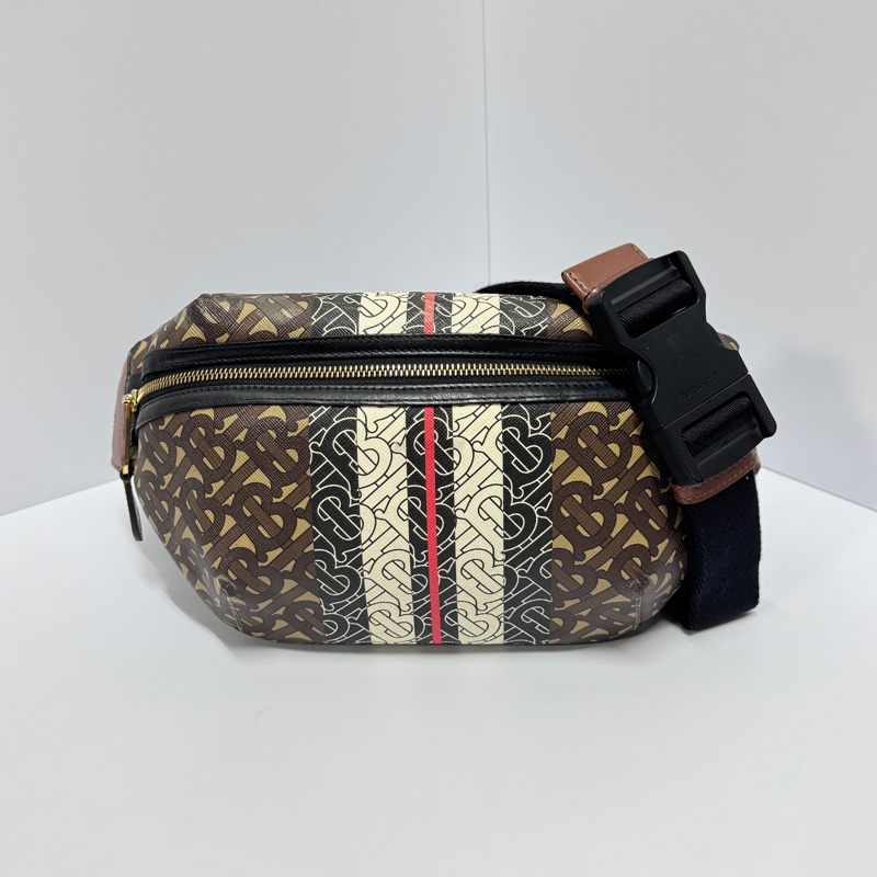 （超帥氣🔖） Burberry 經典老花 胸/腰包 斜背包 專櫃73000！-7