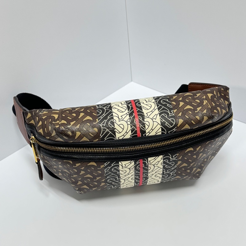 （超帥氣🔖） Burberry 經典老花 胸/腰包 斜背包 專櫃73000！-12