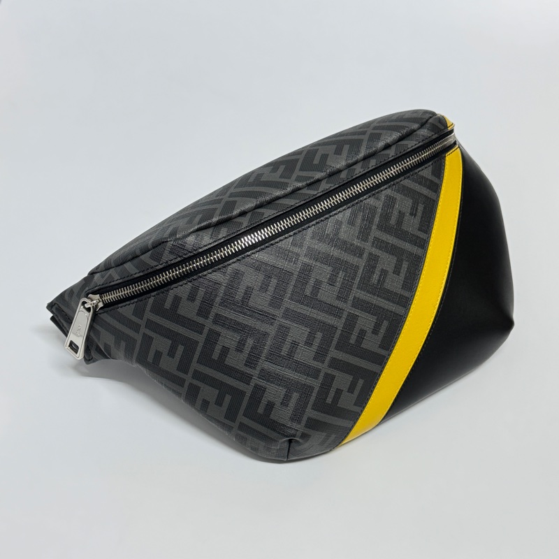 （極新🎁） FENDI 新款 經典老花 胸/腰包 專櫃8萬多！-10