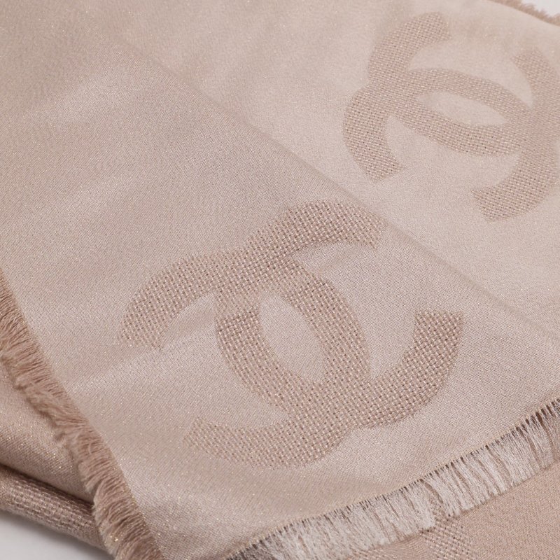CHANEL 刺繡雙C細閃粉圍巾-5