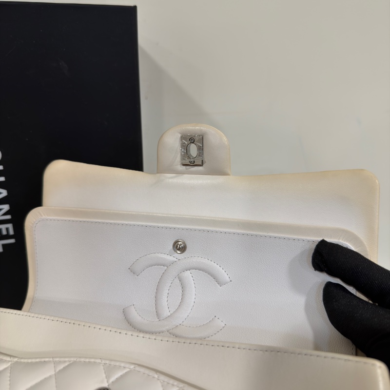 #高訂款 #專櫃定價40多萬 香奈兒Cf25米白漸變金銀珠釘Coco系列-15