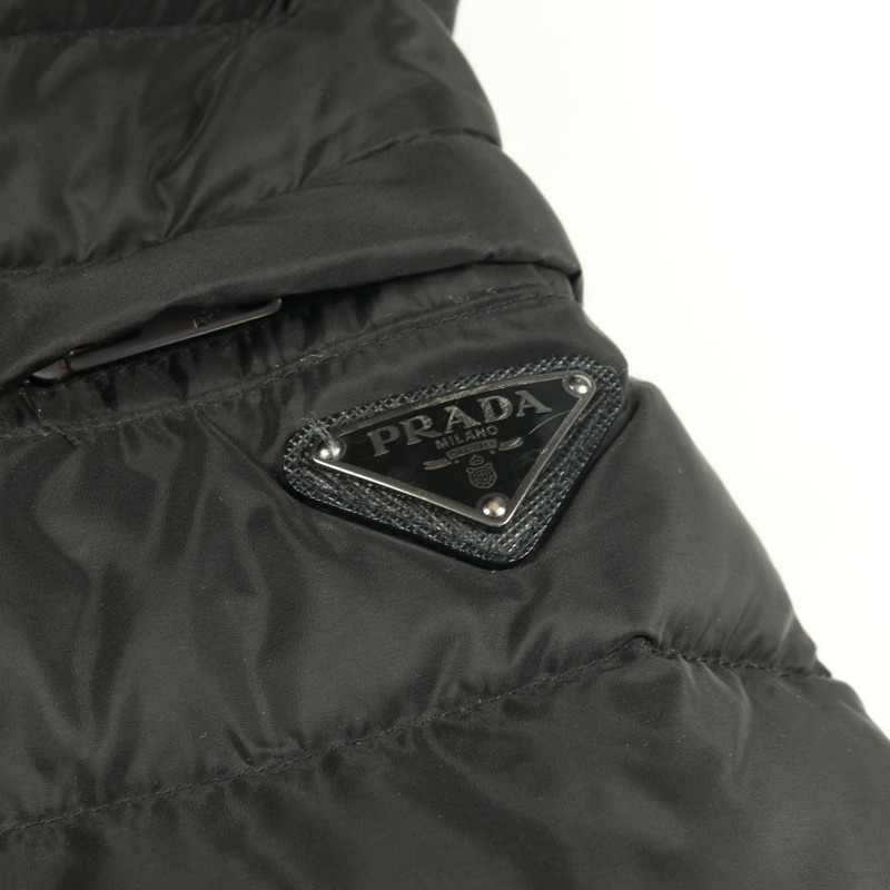 PRADA 男士黑色尼龍羽絨外套,二手,貨號 52-13