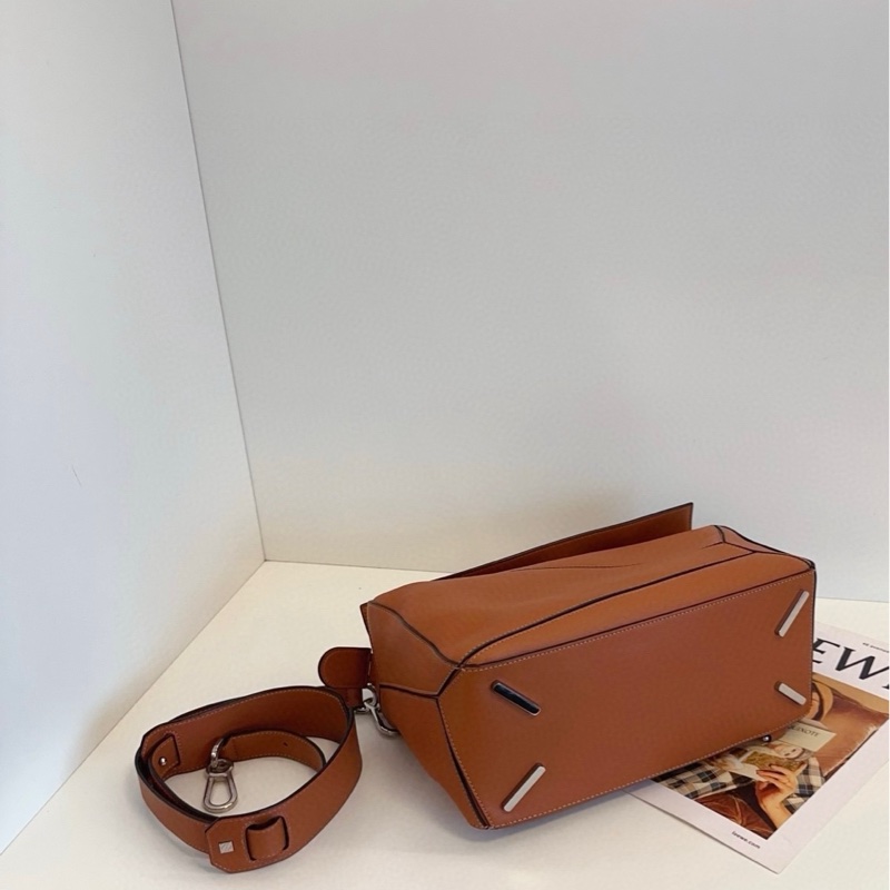 Loewe羅意威 Puzzle 焦糖色幾何包 中號-3