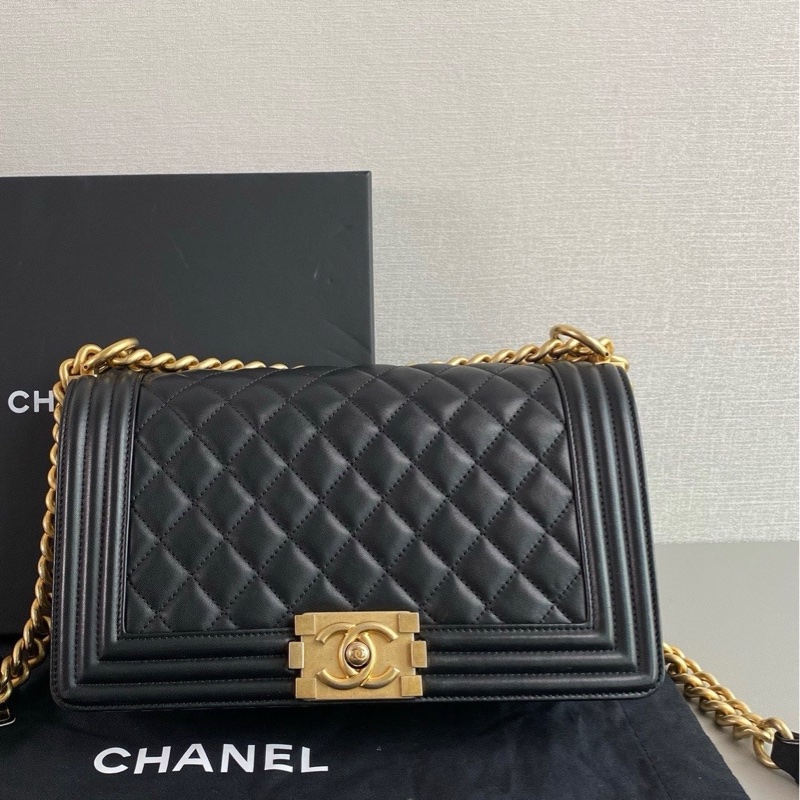 Chanel香奈兒 黑金牛皮leboy中號-0